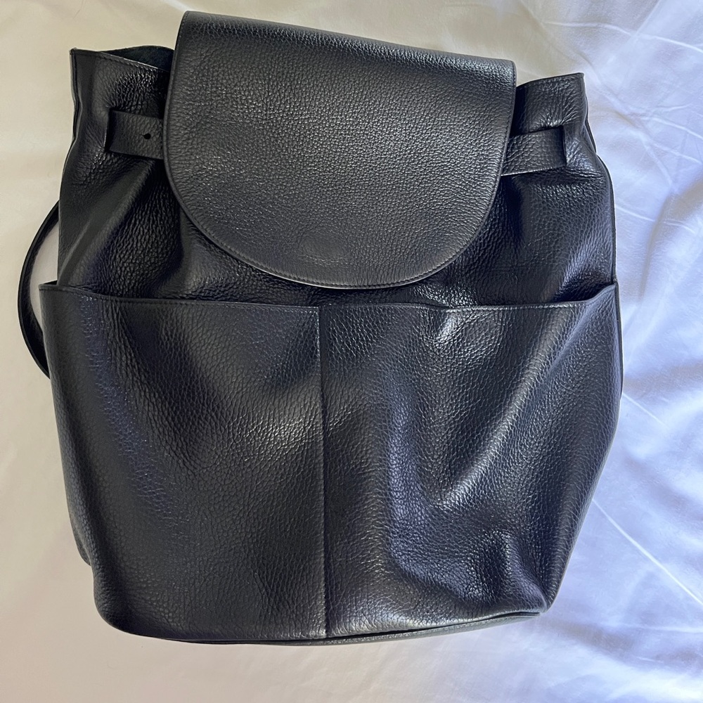 Like new Cuyana Large 13” LeatherBackpack